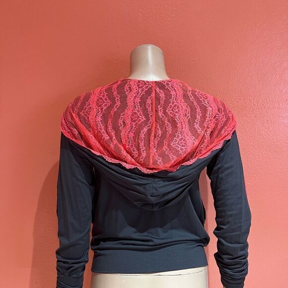 Beach Bunny SEASHORE zip-up - Picture 6 of 7